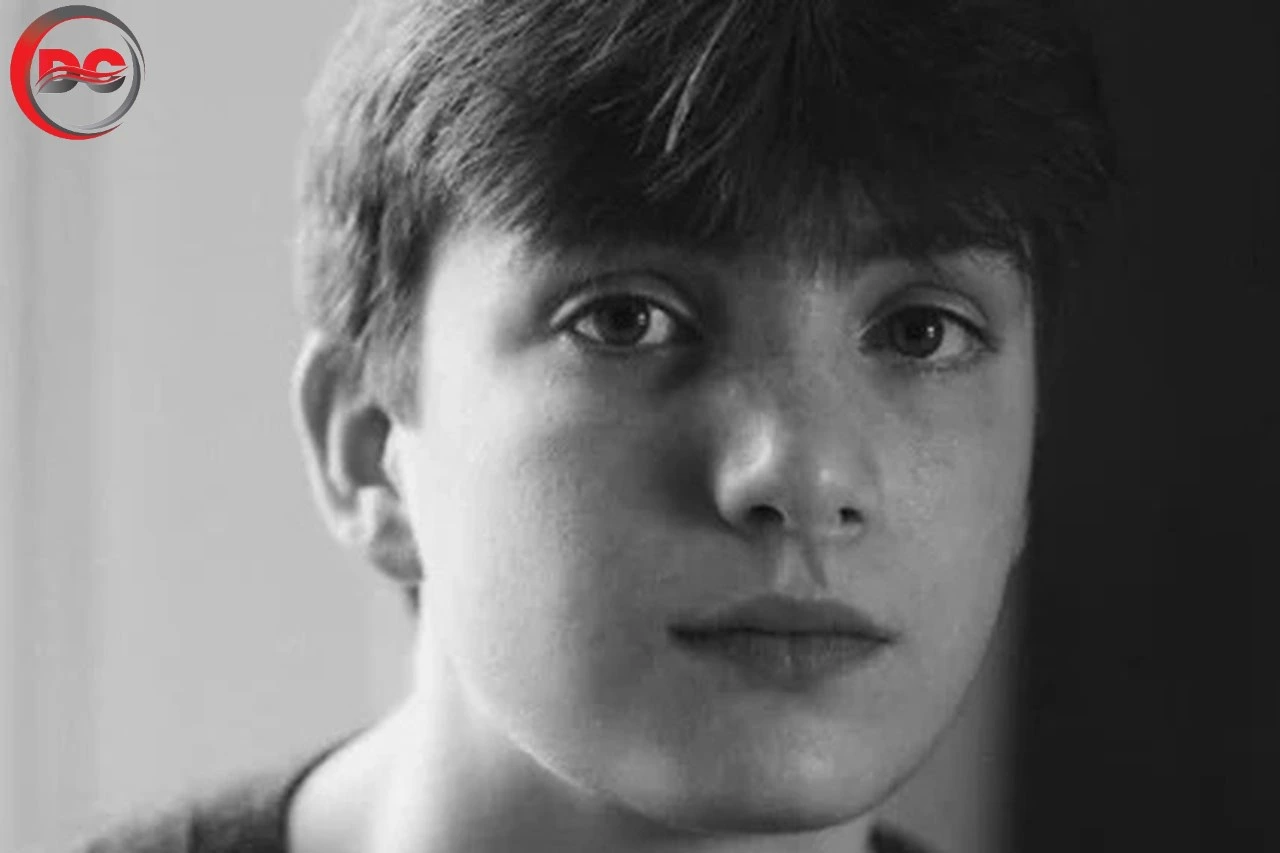 Aran Murphy Age, School, Instagram, Height, Movie, Famous TV shows, and ...