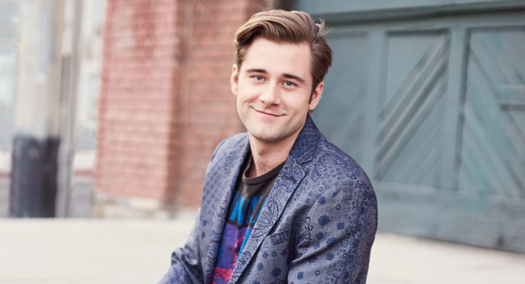 Luke Benward
